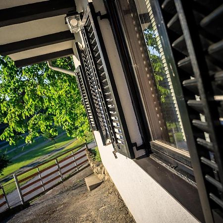 Kuca Za Odmor, Ferienhaus, Holiday Home Rugas Orahovica Buitenkant foto