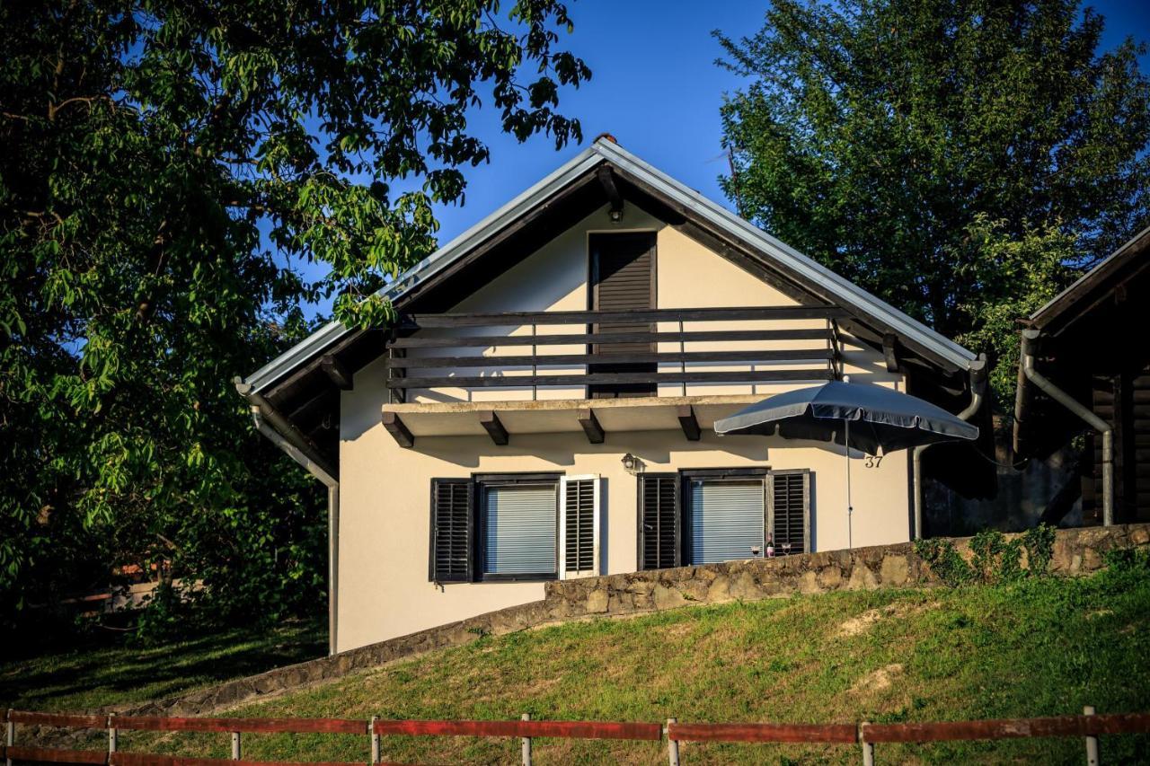 Kuca Za Odmor, Ferienhaus, Holiday Home Rugas Orahovica Buitenkant foto